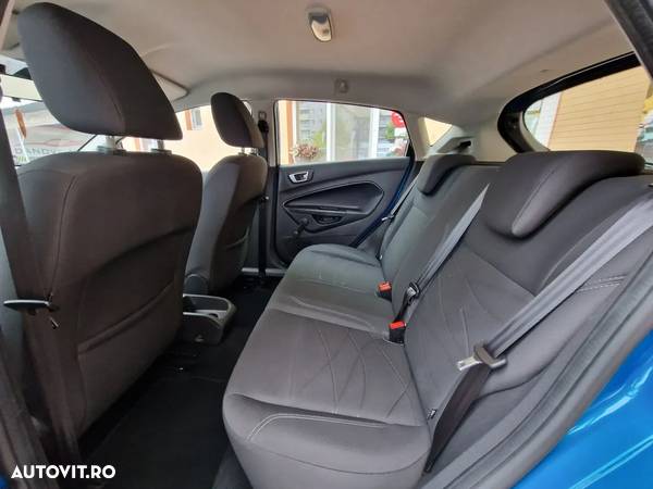 Ford Fiesta 1.25i Ambiente - 7