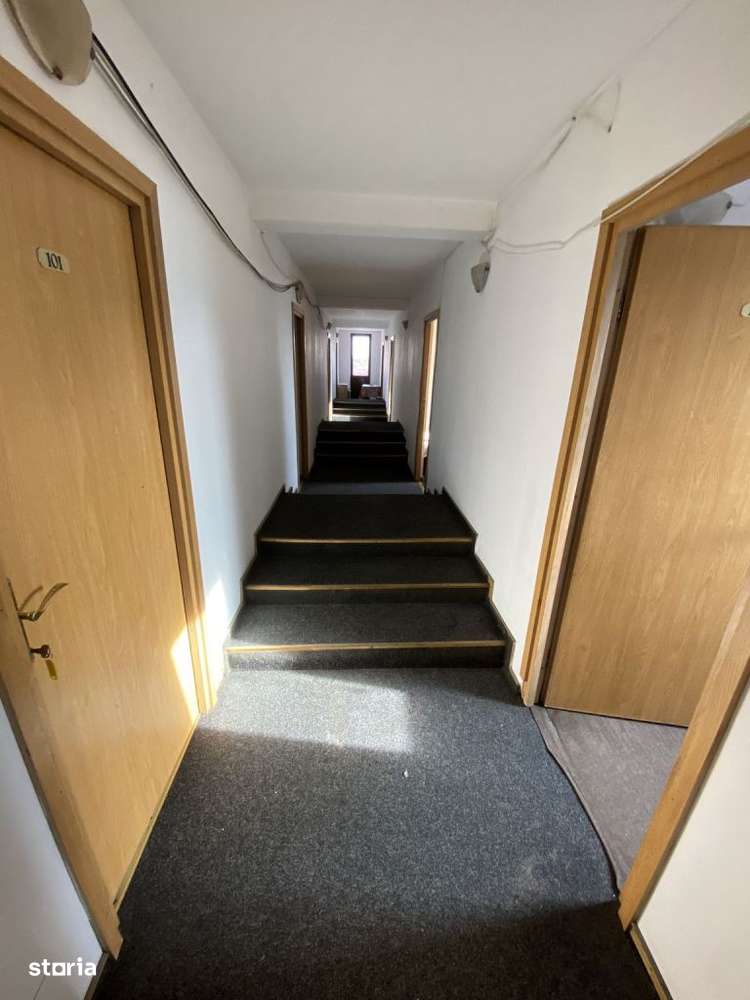 Minipensiune + sală de inchiriat in inima orasului - Imagine principală: 4/6