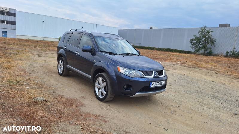 Mitsubishi Outlander 2.2 DI-D 4WD Intense - 24