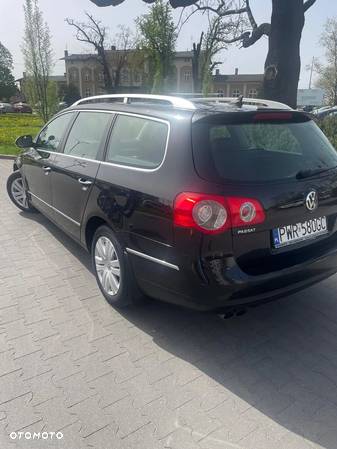 Volkswagen Passat 2.0 TDI DPF Highline DSG - 4