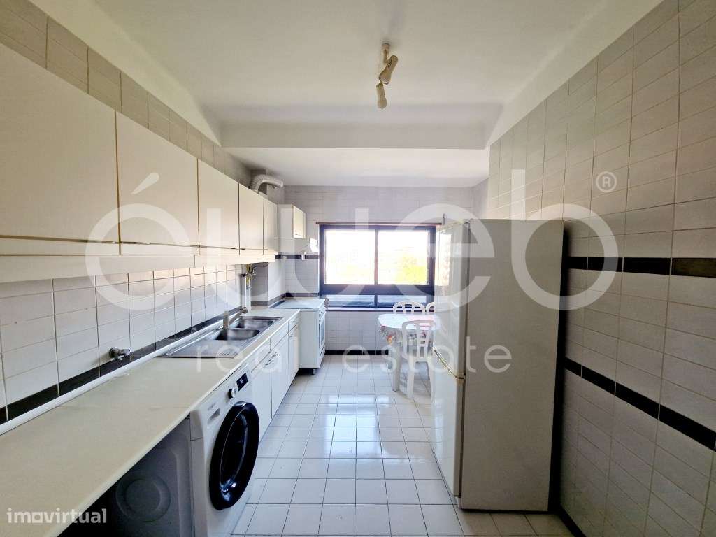 Apartamento T2, Luísa Todi, Setúbal-11