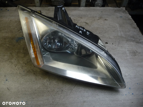 FORD FOCUS MK 2 II  LAMPA REFLEKTOR PRAWY PRZÓD PRZEDNIA PRAWA - 5