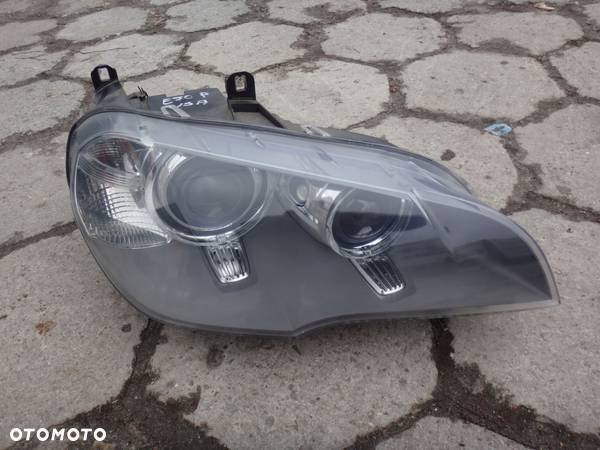 LAMPA XENON SKRĘTNY PRAWA BMW X5 E70 LIFT LCI KPL - 1