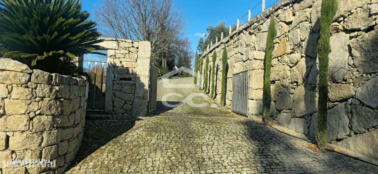 Moradia Totalmente em Pedra em Revelhe (Fafe)  Excelente oportunidade - Grande imagem: 2/60