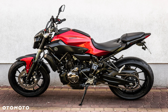 Yamaha MT - 6