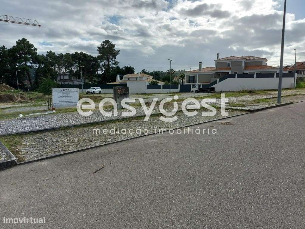 Terreno construção de prédio com 4 pisos na Maçã a 5 min. de Sesimbra - Grande imagem: 2/6