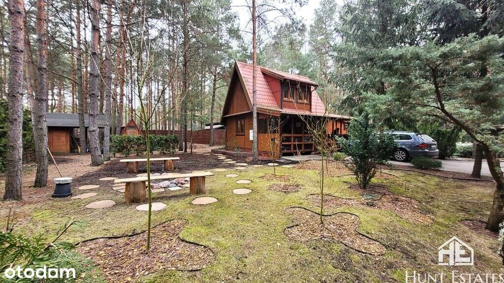 Działka w otoczeniu lasu z domem mieszkalnym i SPA-8