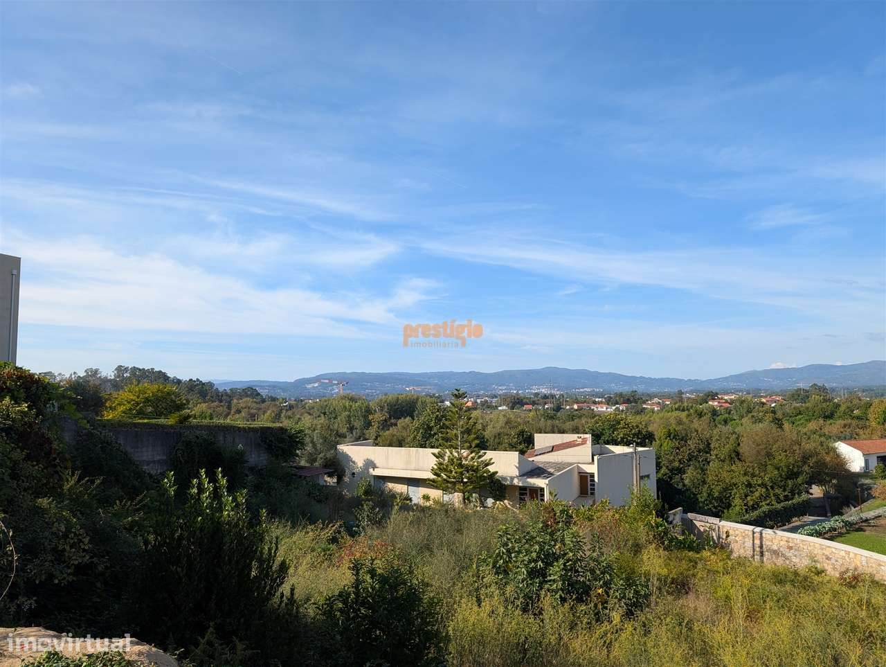 Terreno Urbano  Venda em Adaúfe,Braga - Grande imagem: 2/24
