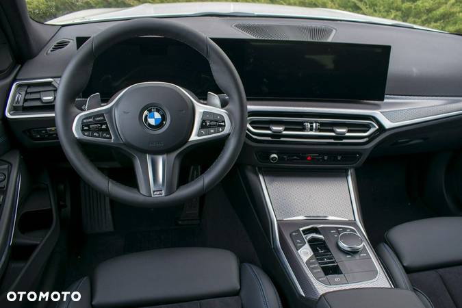 BMW Seria 3 320i - 19