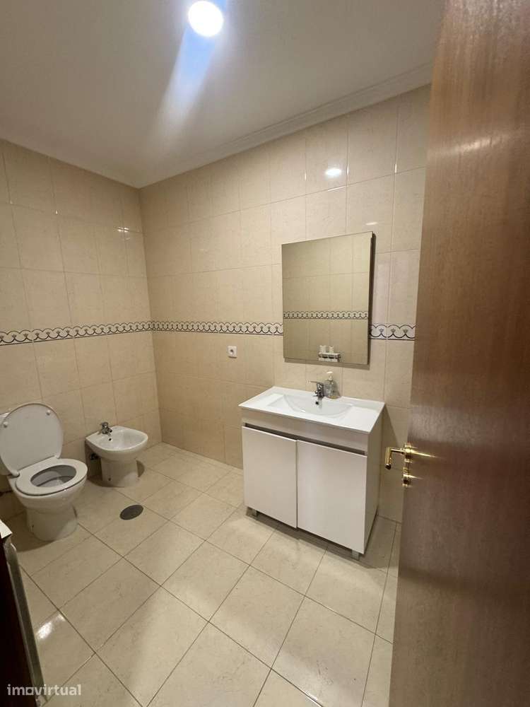 Apartamento T2 - Excelentes áreas - Perto da CESPU-12