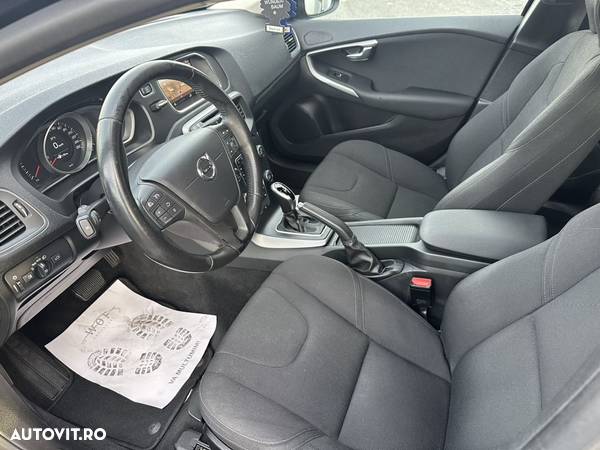 Volvo V40 D2 Geartronic Momentum - 13