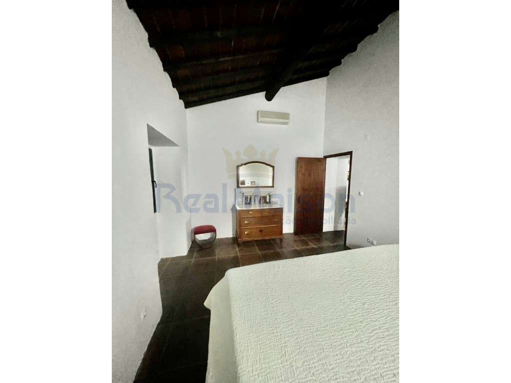 Vende-se Moradia T3 c/ Piscina em Vila Boim-20