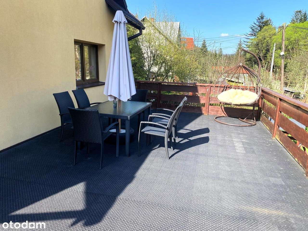 Piękny dom z dużym tarasem, dostępny od zaraz!-3