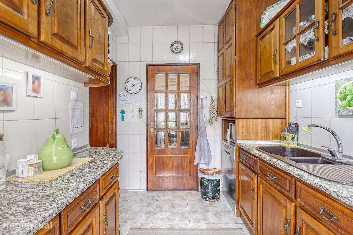 Moradia T5 para venda-6