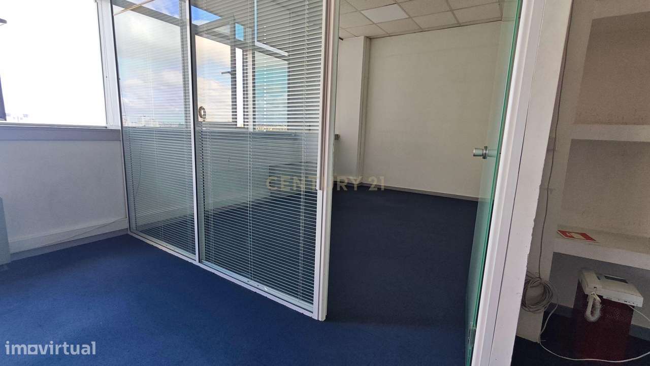Escritório com Vista Panorâmica e Acessibilidade (junto ao Metro das O - Grande imagem: 2/18
