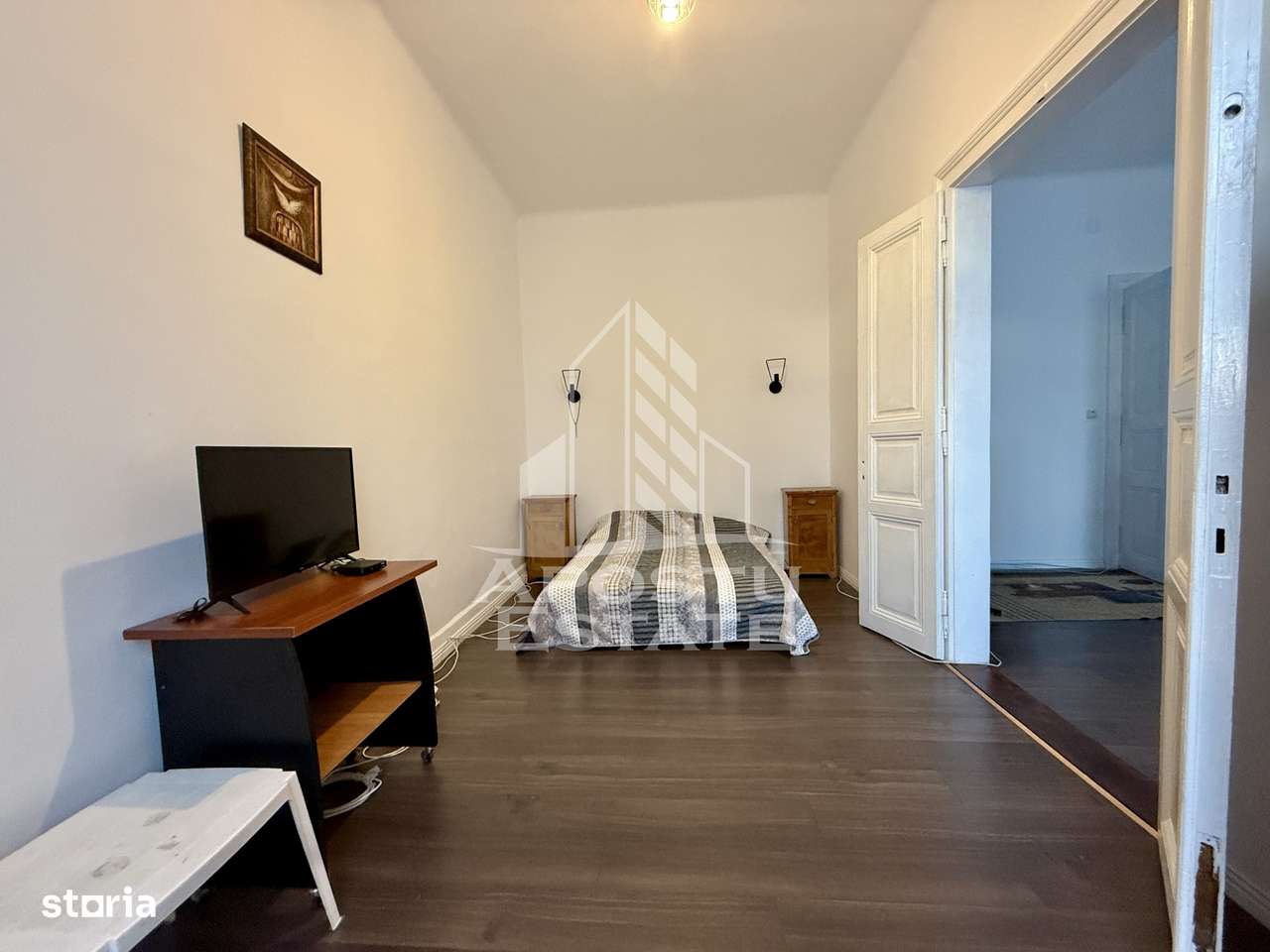 Apartament 3 camere, renovat, vedere la Bega, zona centrala - Imagine principală: 4/13