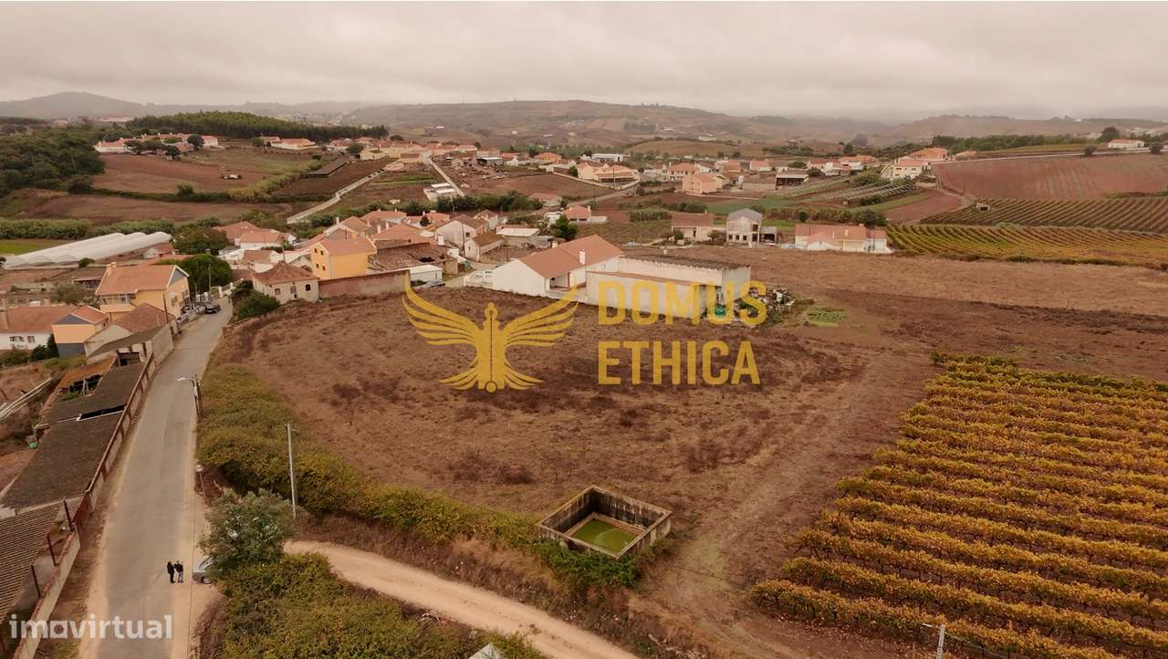 TERRENO COM PROJECTO APROVADO em Bispeira, Sobral de Monte Agraço-4