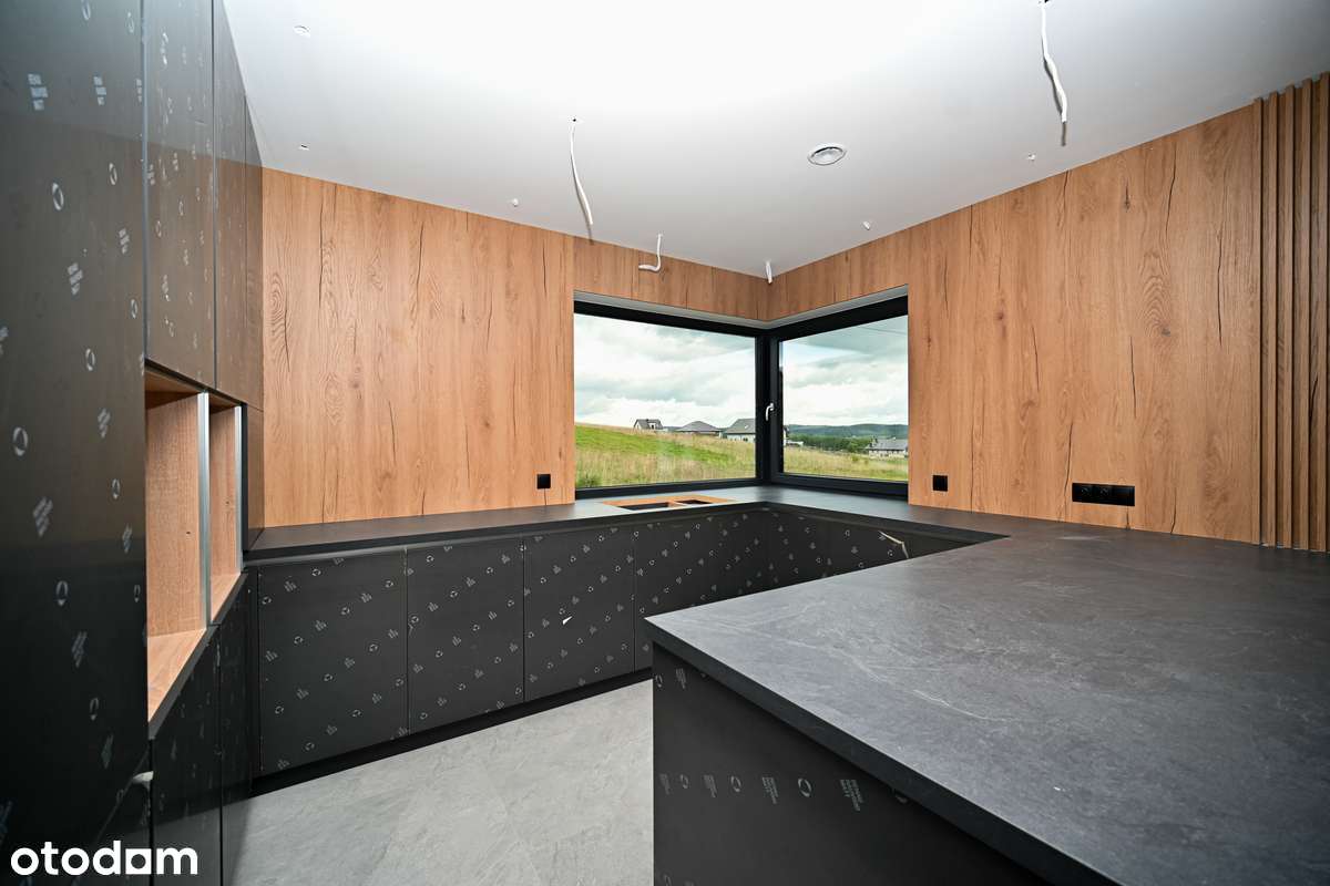 Inteligentny  dom z z widokiem i tarasem, dostępny od zaraz !-7