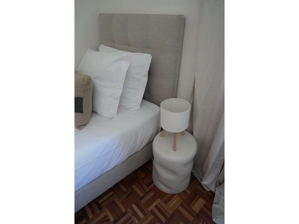 Apartamento Duplex com Licença de Alojamento Local em Alfama-15