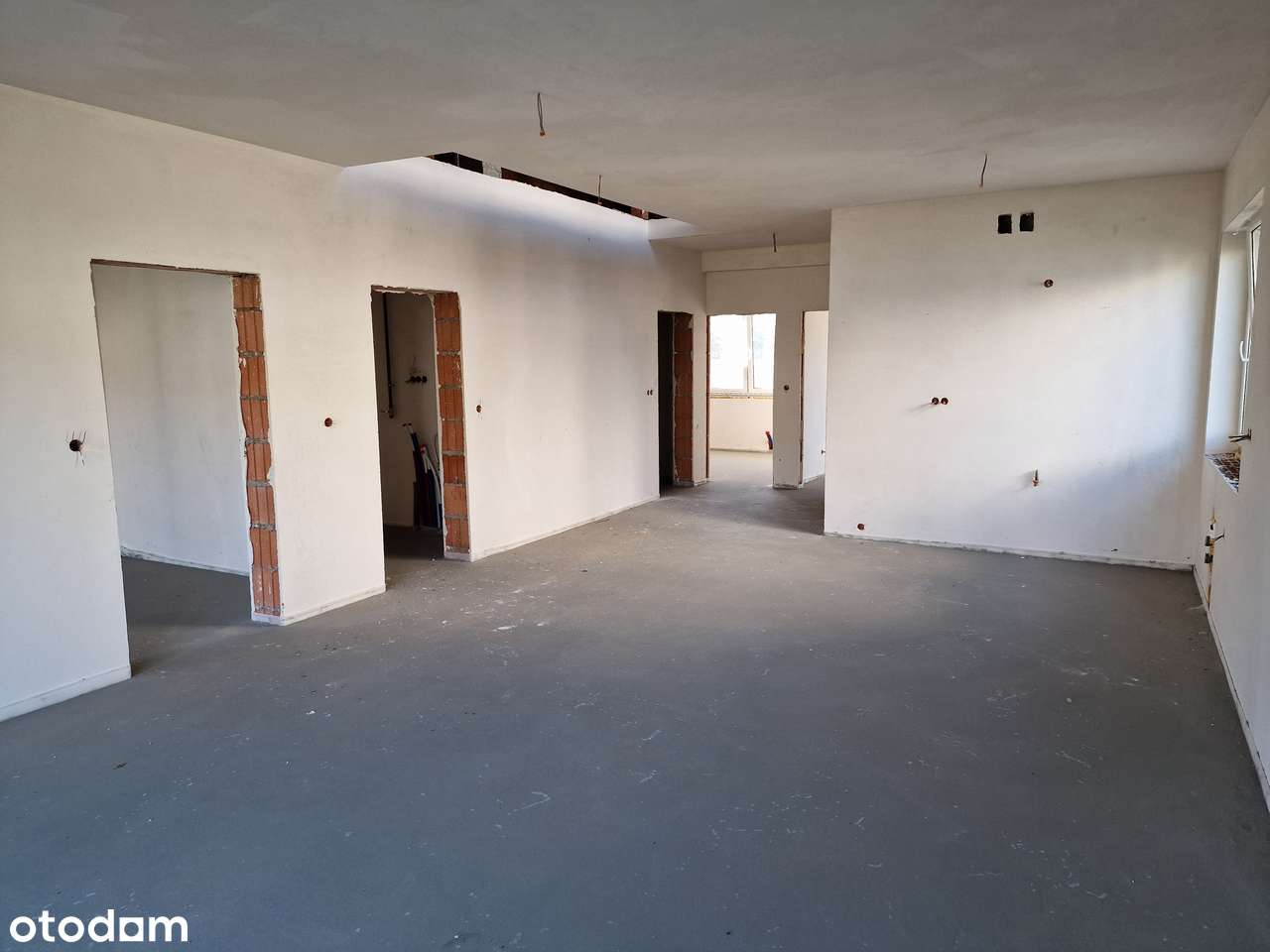 Nowoczesny Blizniak w Otulinie Lasu-6