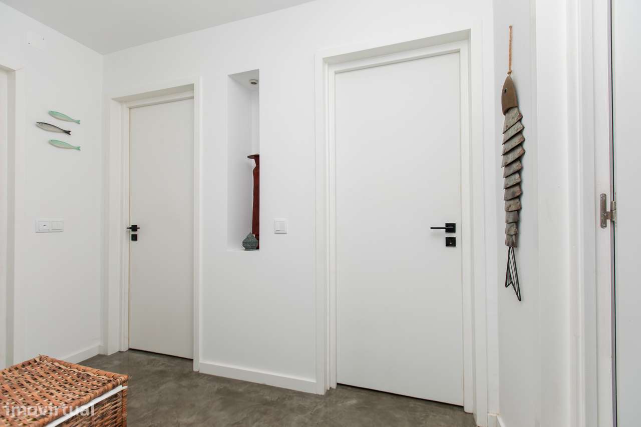 Moradia isolada terreno de 811m2 piscina jardim Sesimbra-34