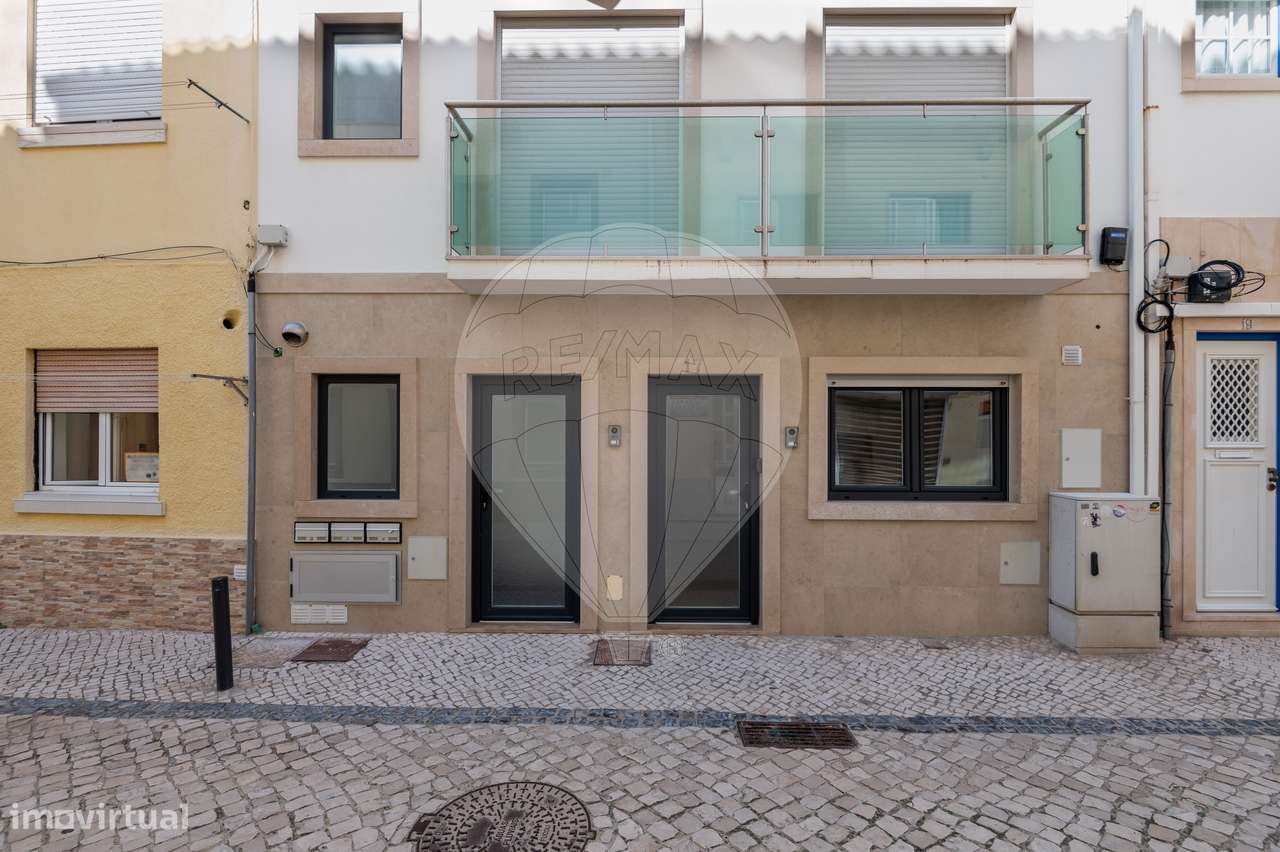 Apartamento T1 + 1 | Nazaré | Perto da Praia-5