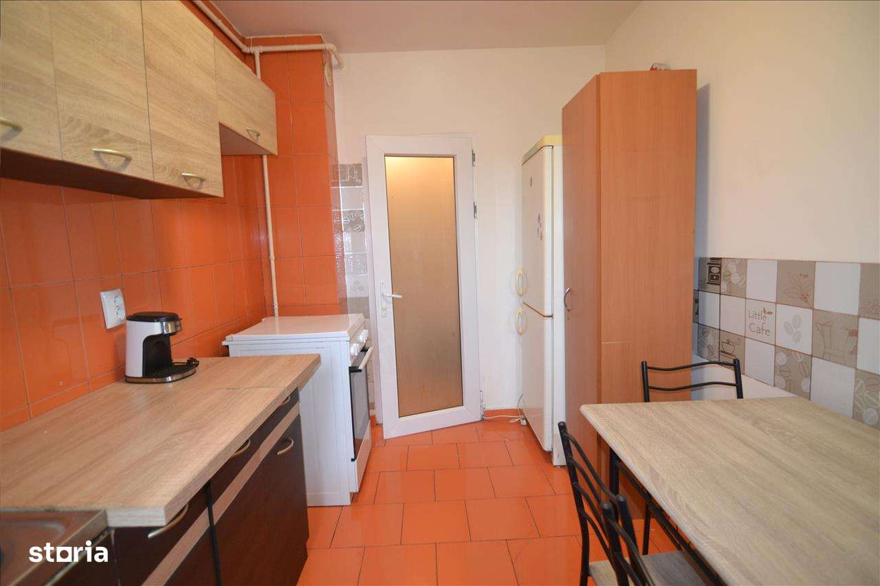 Apartament 3 camere etajul 3 , Astra- Barbu Lautaru - Imagine principală: 5/8
