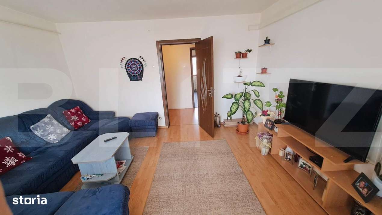 Apartament cu 4 camere, 2 bai, 2 balcoane, Miorita, spatios si luminos - Imagine principală: 1/9