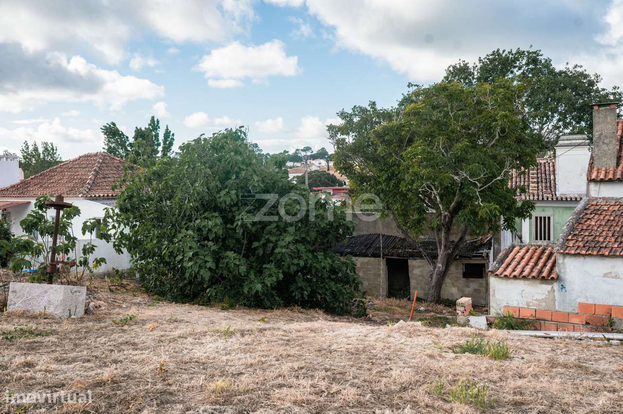 Lote Urbano, 5 fogos existentes _ ruínas.-26