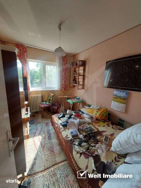 Apartament 4 camere + balcon, etaj 3, zona strazii Primaverii, Manastu - Imagine principală: 3/8
