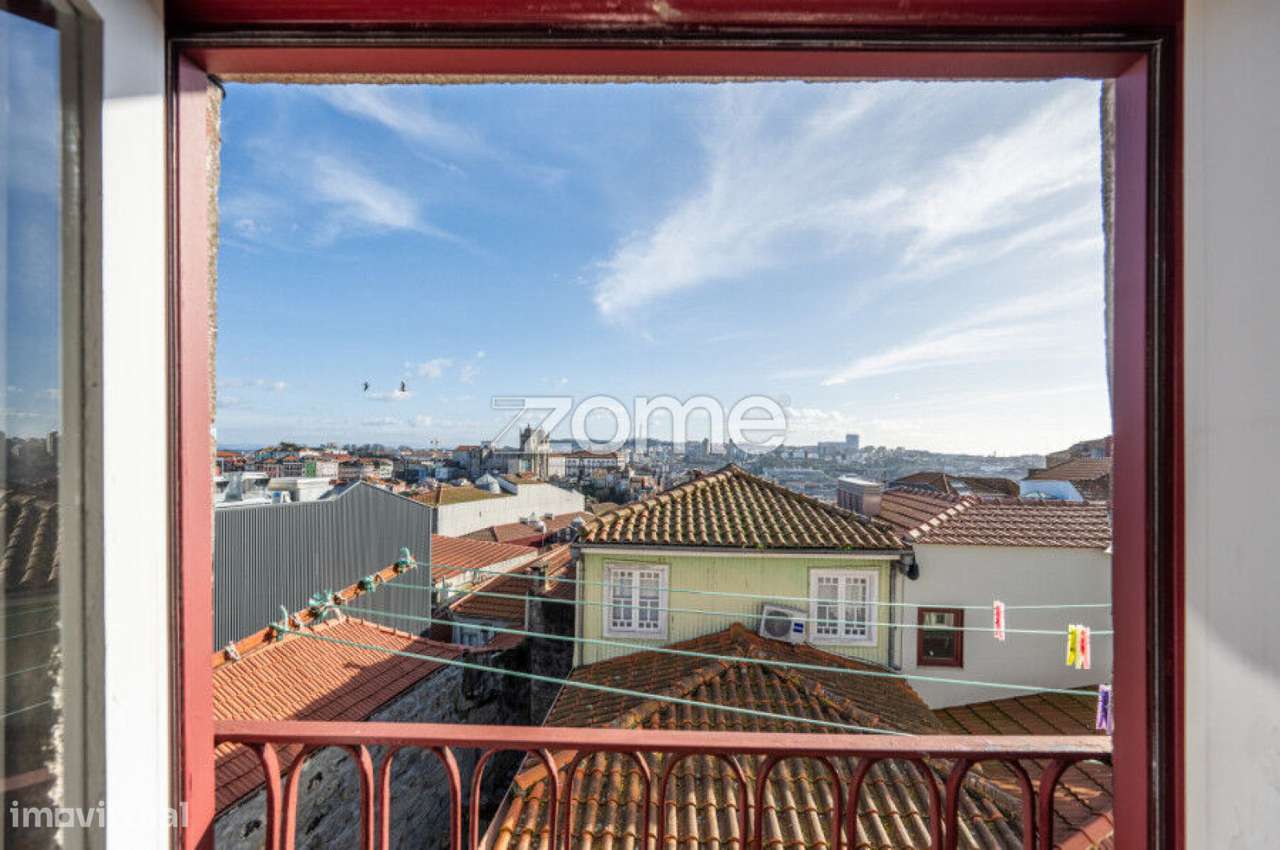 2 Estúdios T0 com rentabilidade nos Clérigos - 4º andar - Grande imagem: 5/36