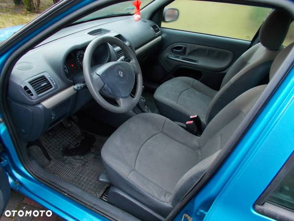 Renault Clio - 2