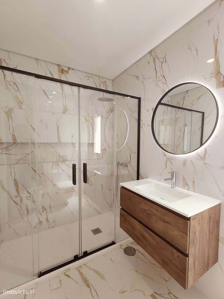 Oferta de 1% do valor de aquisição - Moradia T4 com 1 Suíte-45