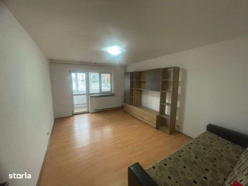 Apartament Decomandat 3 Camere, 1 Mai, Ion Oblemenco - Imagine principală: 4/9