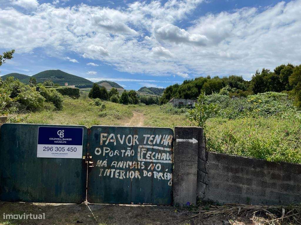 Terreno Urbano nas imediações do Campo de Golf da Batalha em Fenais da - Grande imagem: 5/5