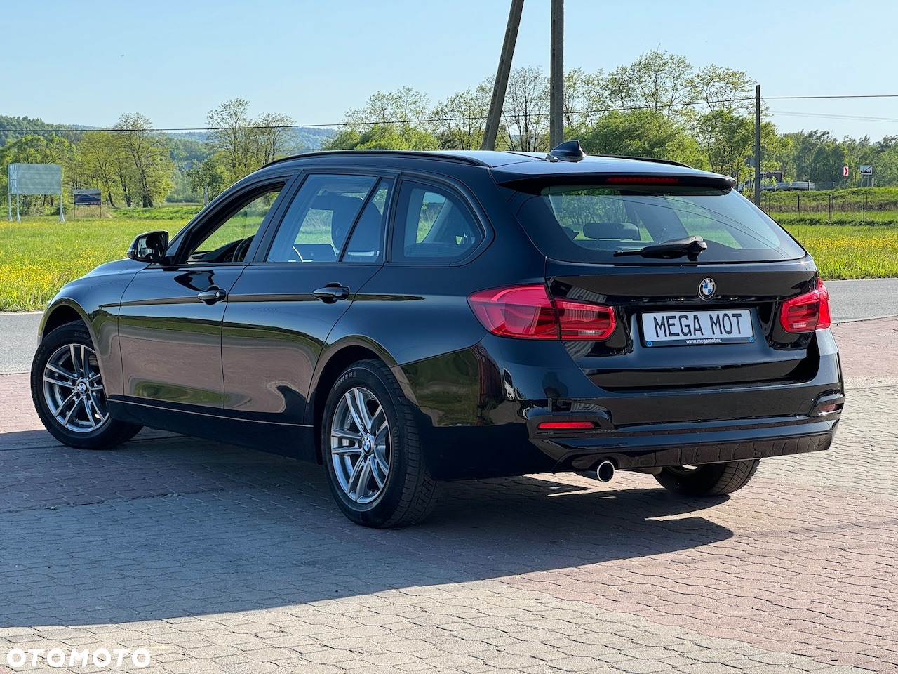 BMW Seria 3 318d Touring Advantage - 4