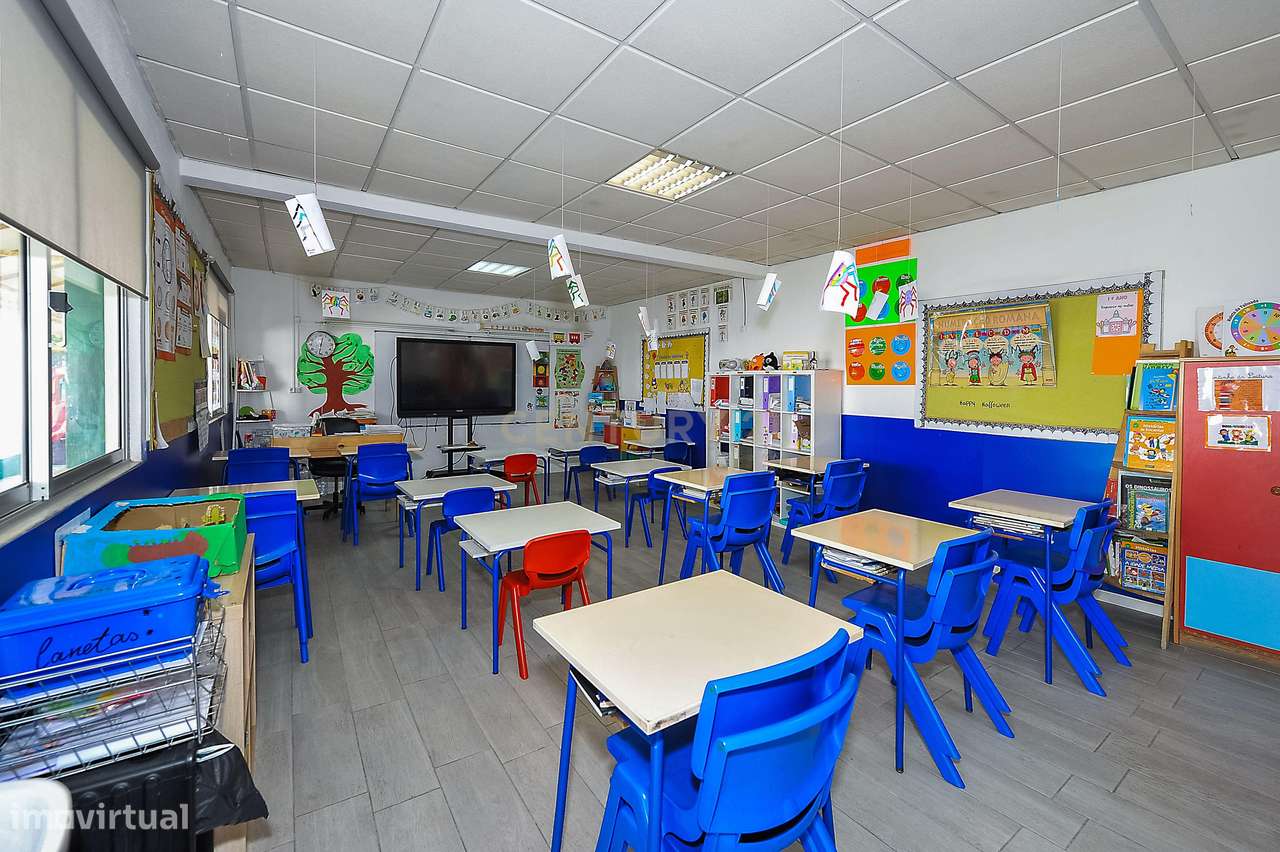 Imóvel com negócio (colégio)– Centro da Parede, Cascais-32