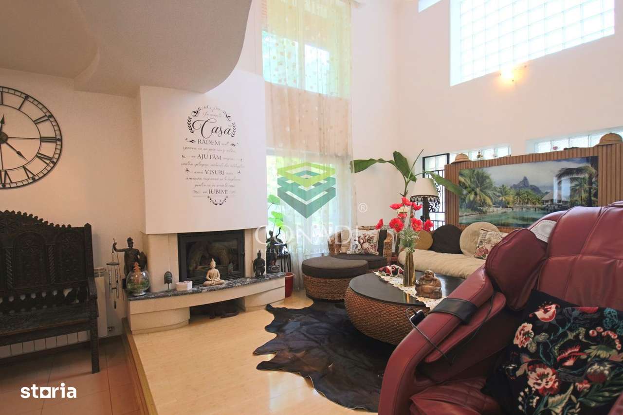 Exclusivitate / Iancu Nicolae-Pipera, vila cu piscina, langa padure - Imagine principală: 4/12