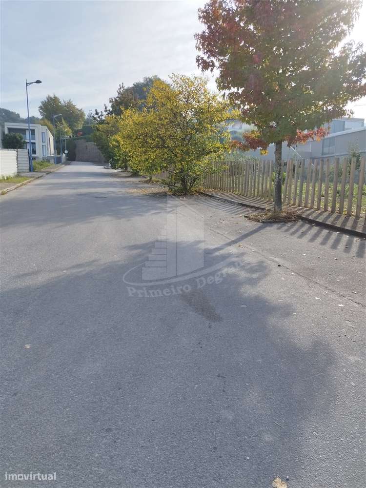 Moradia de Gaveto | Zona Nobre de Braga-20