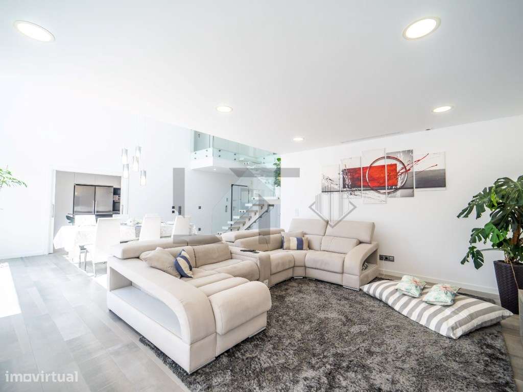 Moradia T4 Smart Home com Piscina, para Venda na Aroeira, Charneca ...-20
