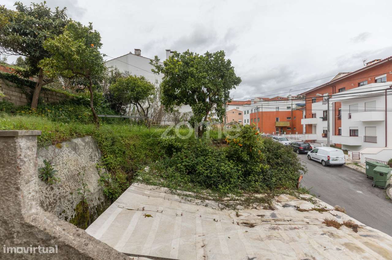 Moradia T4 | Moradia T2 | Recuperar | S. Martinho do Bispo-33