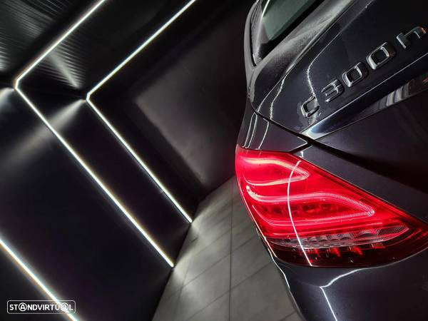 Mercedes-Benz C 300 BlueTEC Hybrid AMG Line - 25