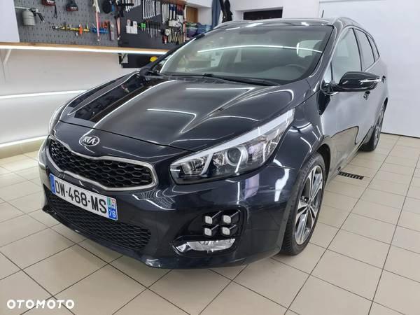 Kia Ceed 1.6 CRDi DCT GT Line - 17