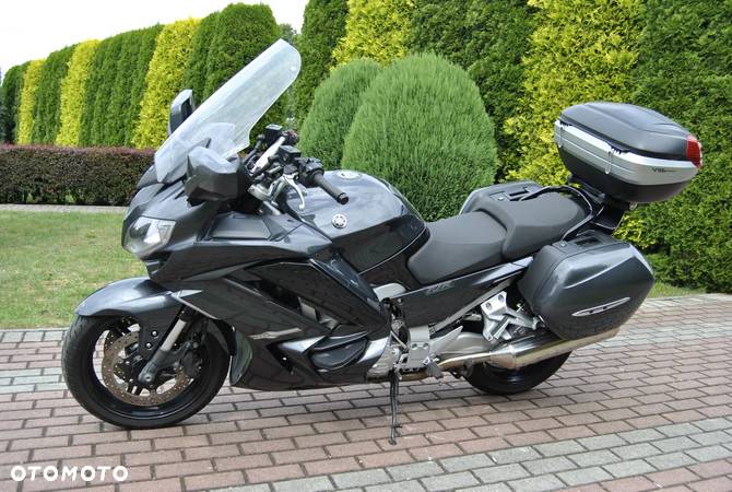 Yamaha FJR - 3