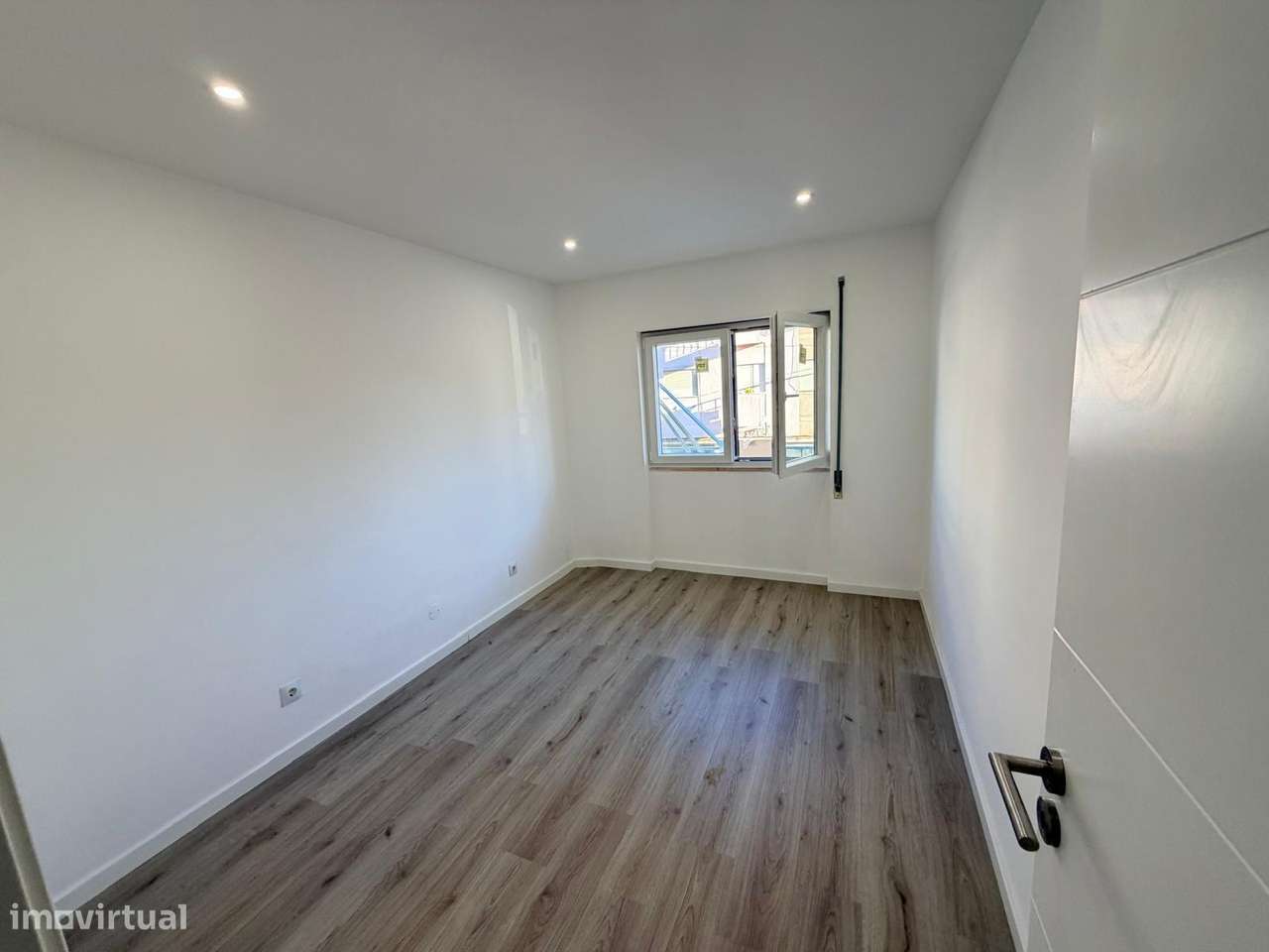 T2 totalmente renovado em Lavradio -  Barreiro-6