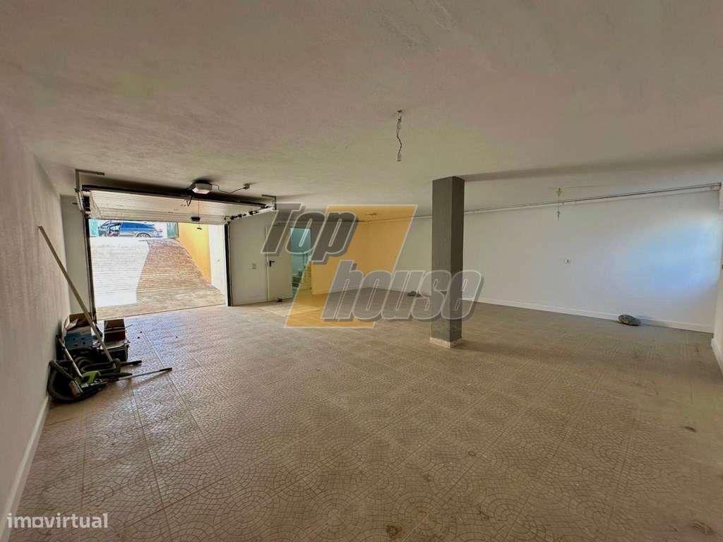Moradia T4 com piscina e terreno de 900m2 - Quinta da Serralheira -...-52