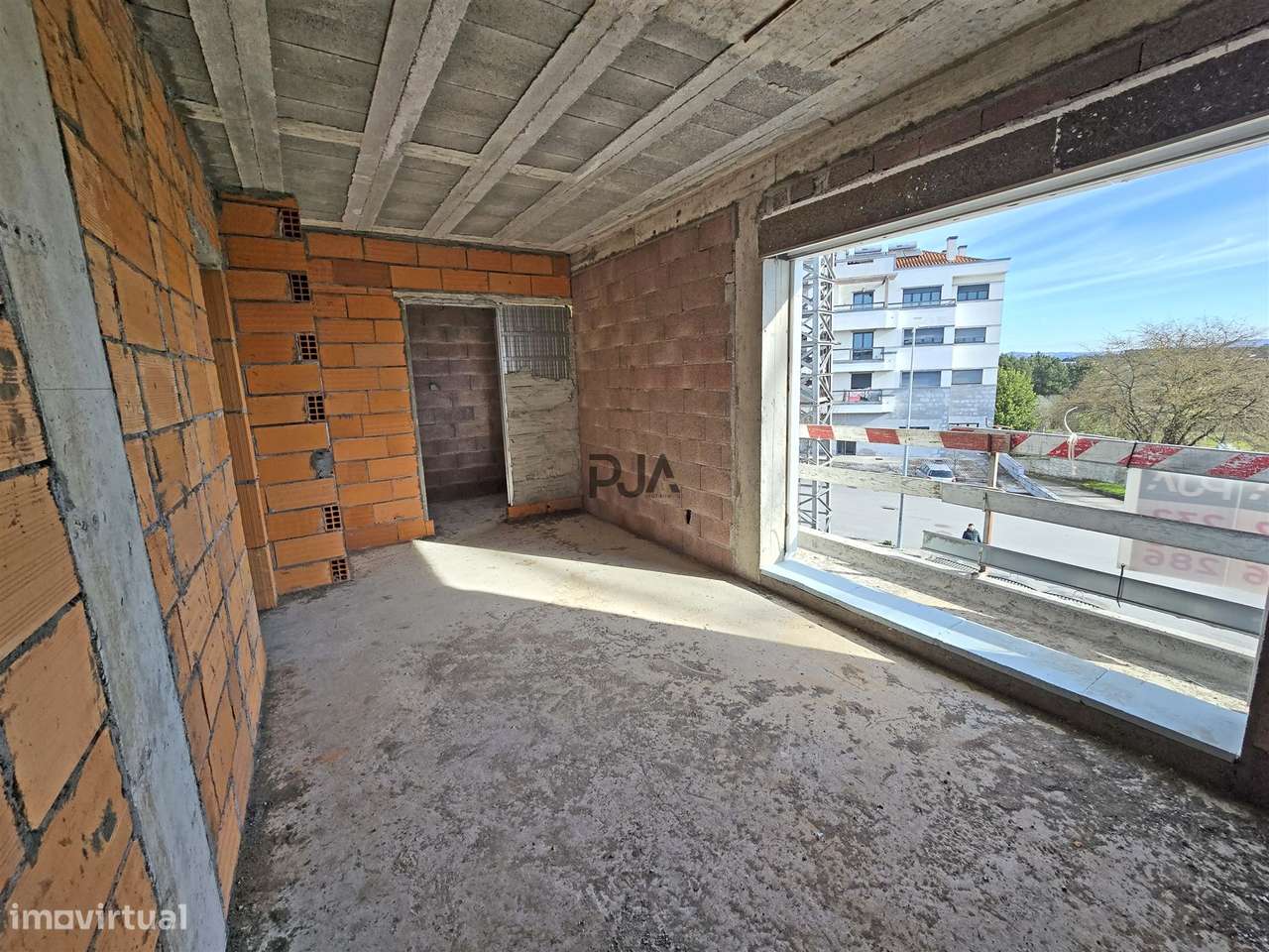 Moradia T3 em Nelas - Grande imagem: 3/8