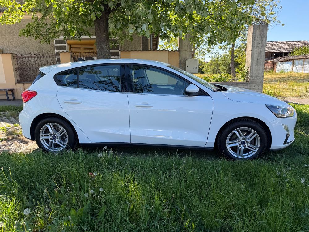 Ford Focus IV [2018 - Prezent] 1.0 EcoBoost Titanium Business 2022