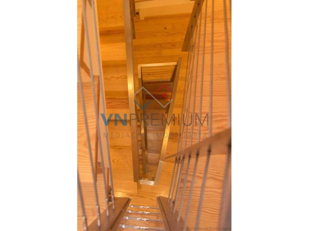 Charmoso Hostel a venda em Lisboa junto ao terminal dos Barcos de C...-14