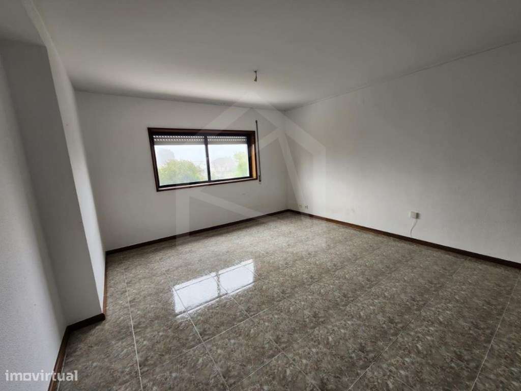 Apartamento T2 em Vilar do Paraíso - Grande imagem: 3/18
